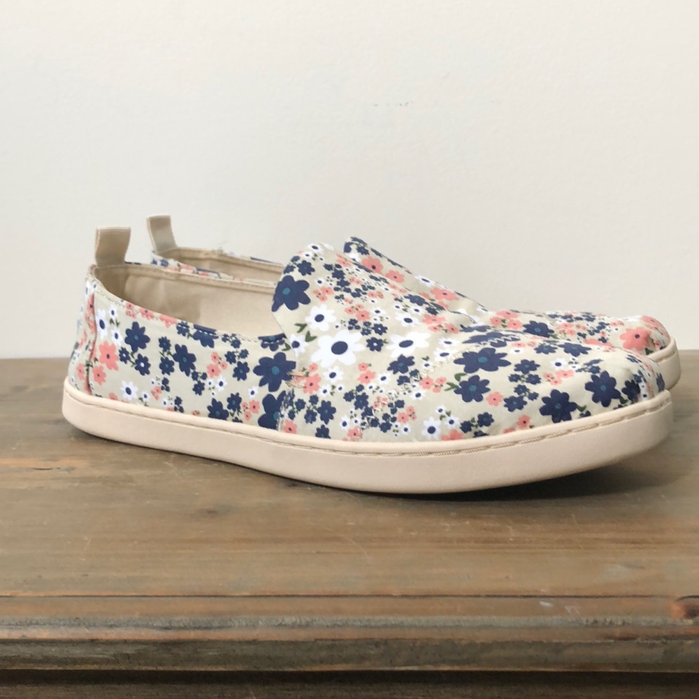 Flower Toms 🌸
